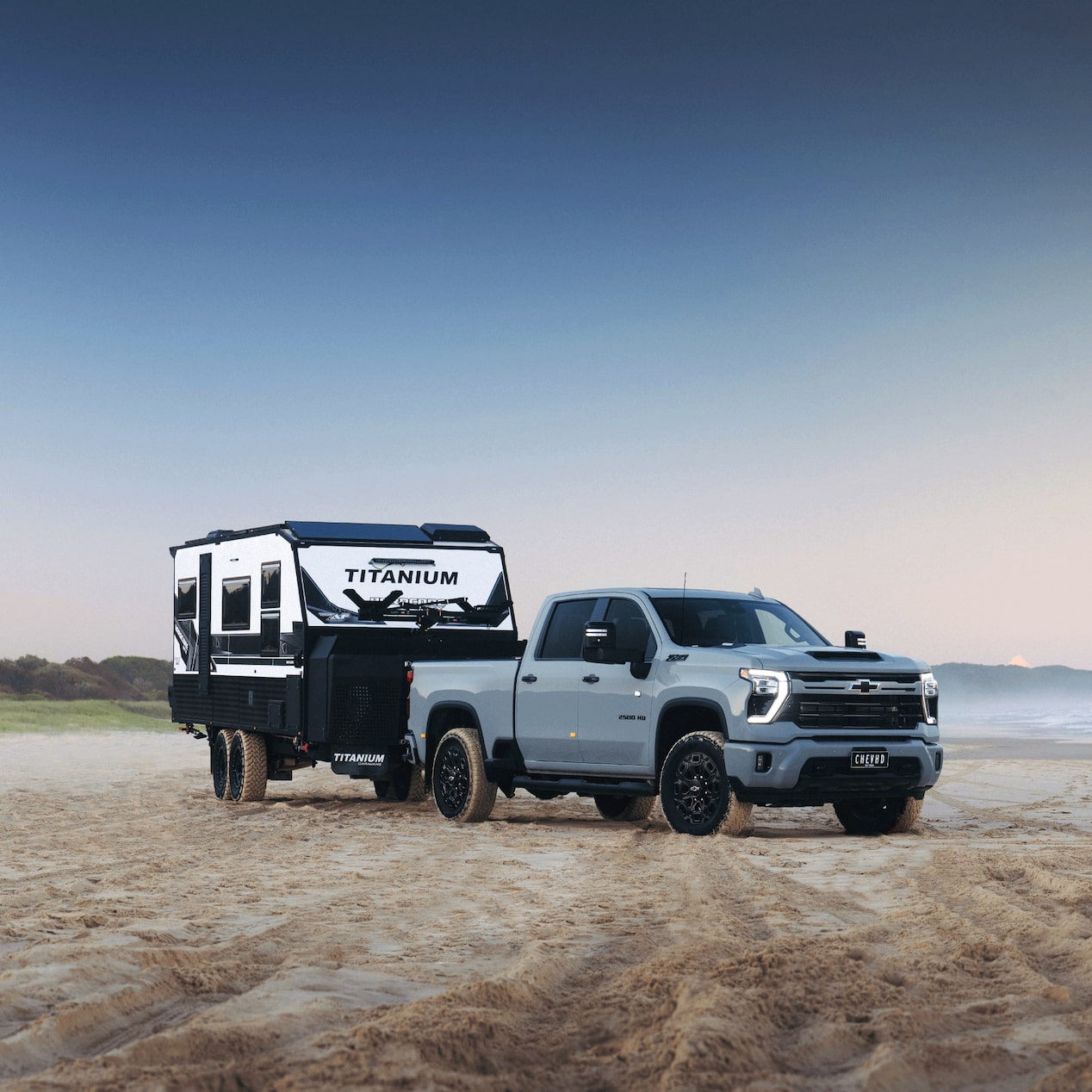 Chevrolet Silverado HD Header Mobile Alt